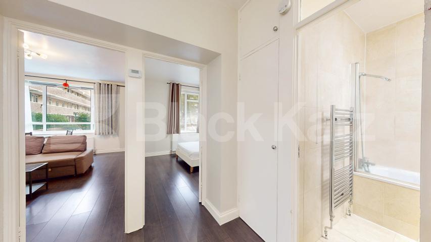 Charming One Bedroom Flat in Prestigious Townshend Estate, St John’s Wood Townshend Road, St Johns Wood